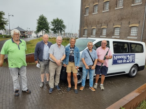chauffeurs Shuttlebus museum